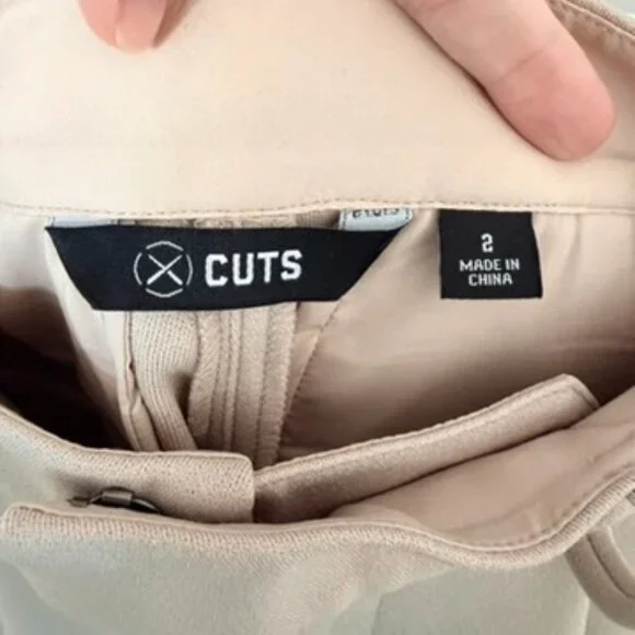 Winter-heavy Beige trousers - Essential Pants from Cuts - Picture 3 of 4